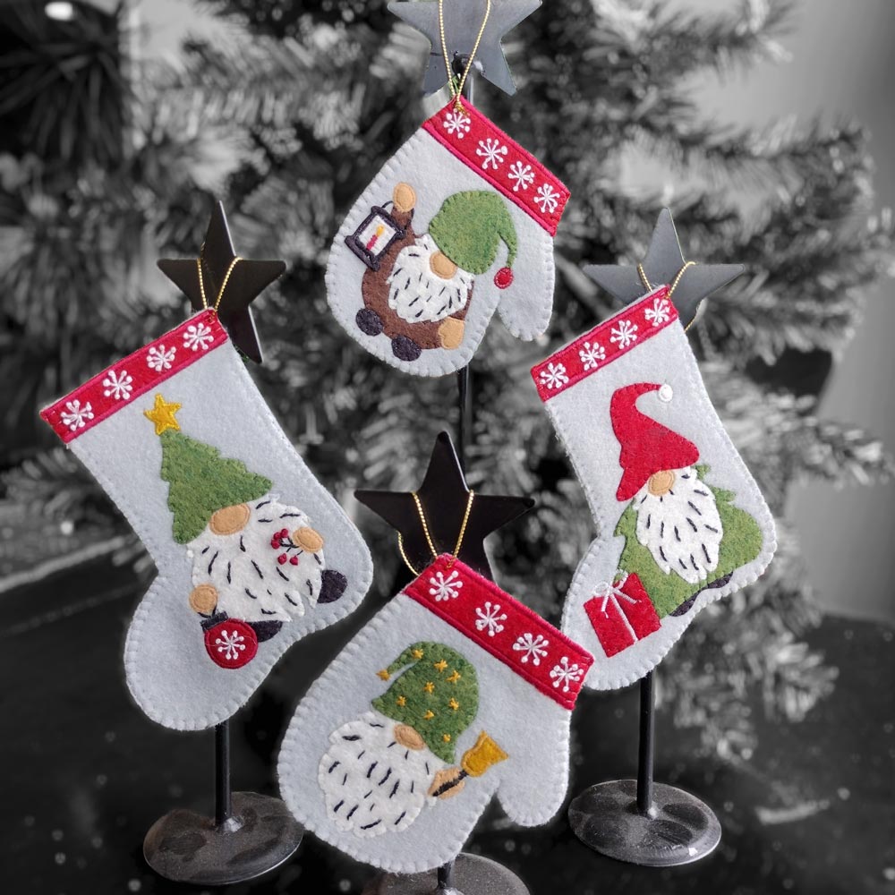 Christmas Gnomies - Rachel's of Greenfield - Kit – Keepsake Quilting